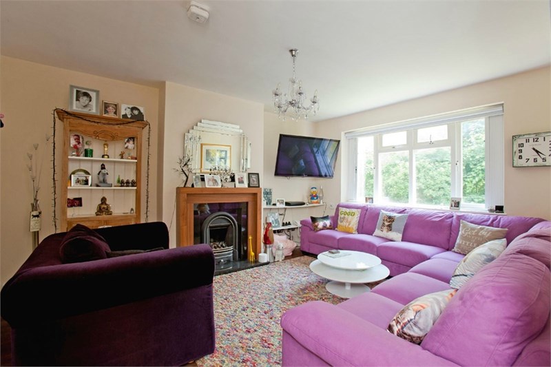 Broadfield Broadhurst Gardens